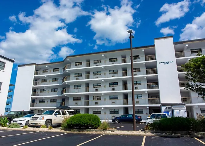 Oceanwalk East Apartment