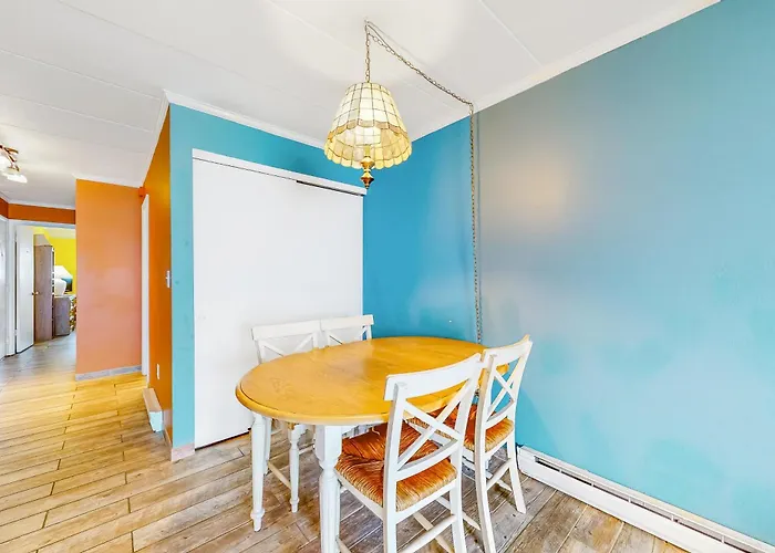 Oceanwalk East Apartment
