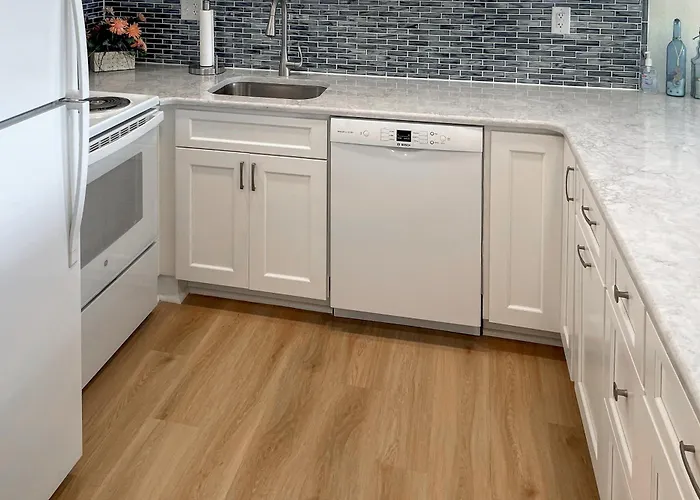 Oceanwalk East Apartment